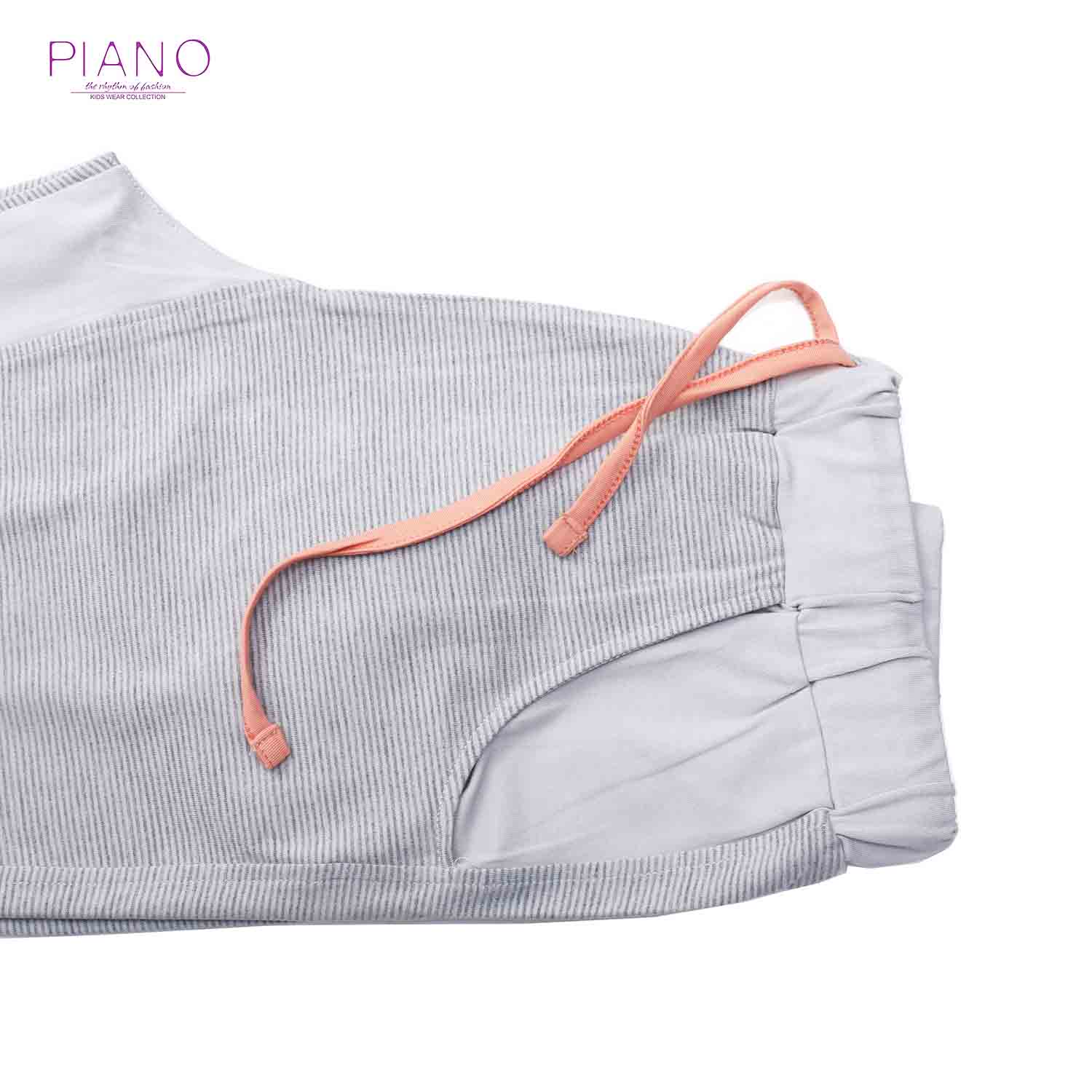 تاپ برش دار و شلوارک راه راه