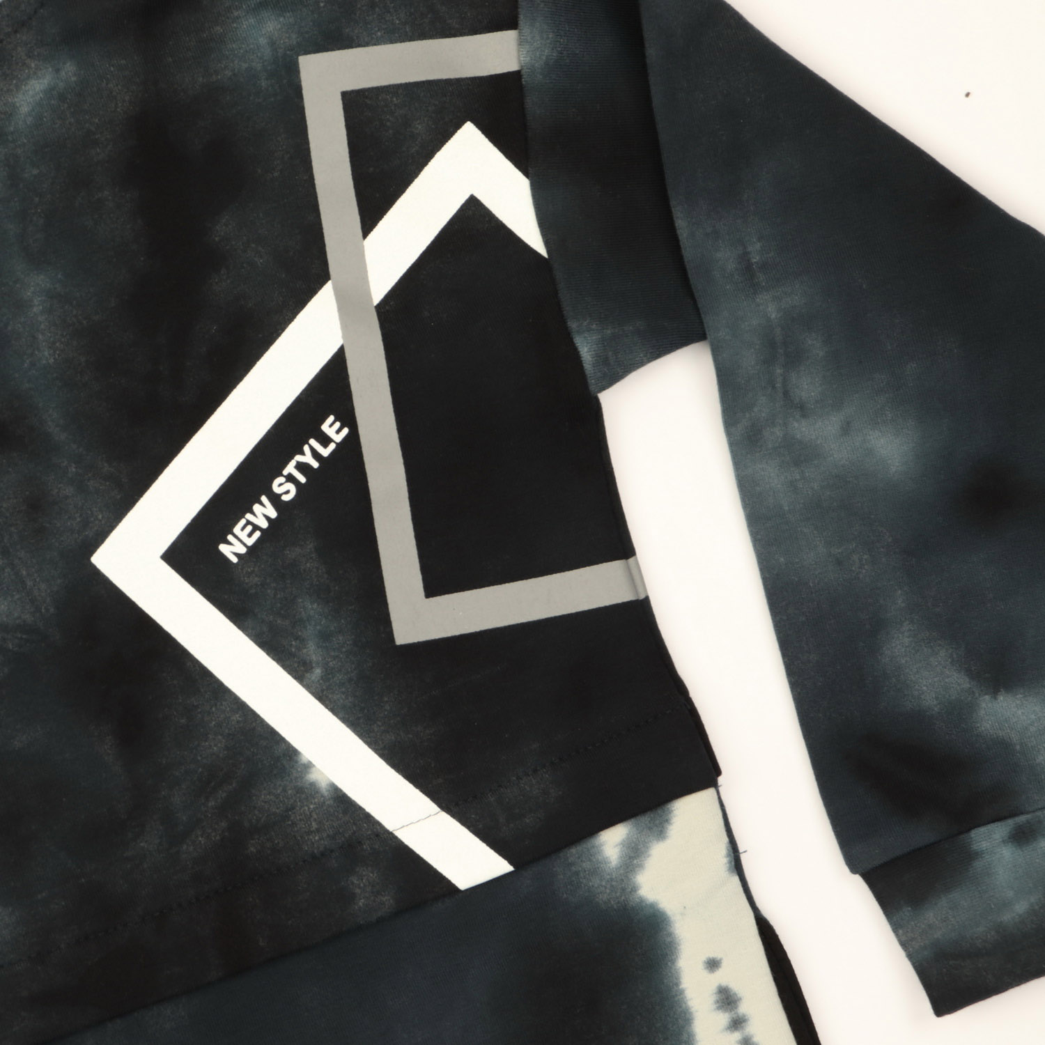 هودی دورس لایکرا ابر و بادی