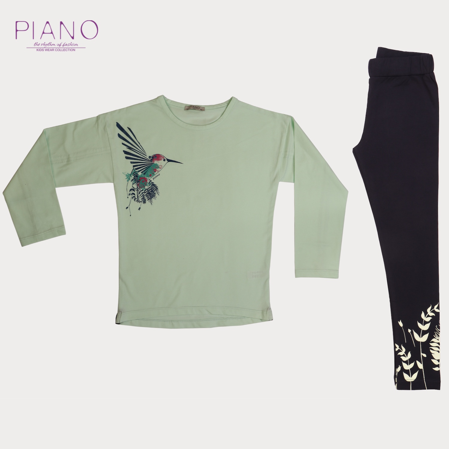 بلوز و لگ یکرو لایکرا کنار چاک دار