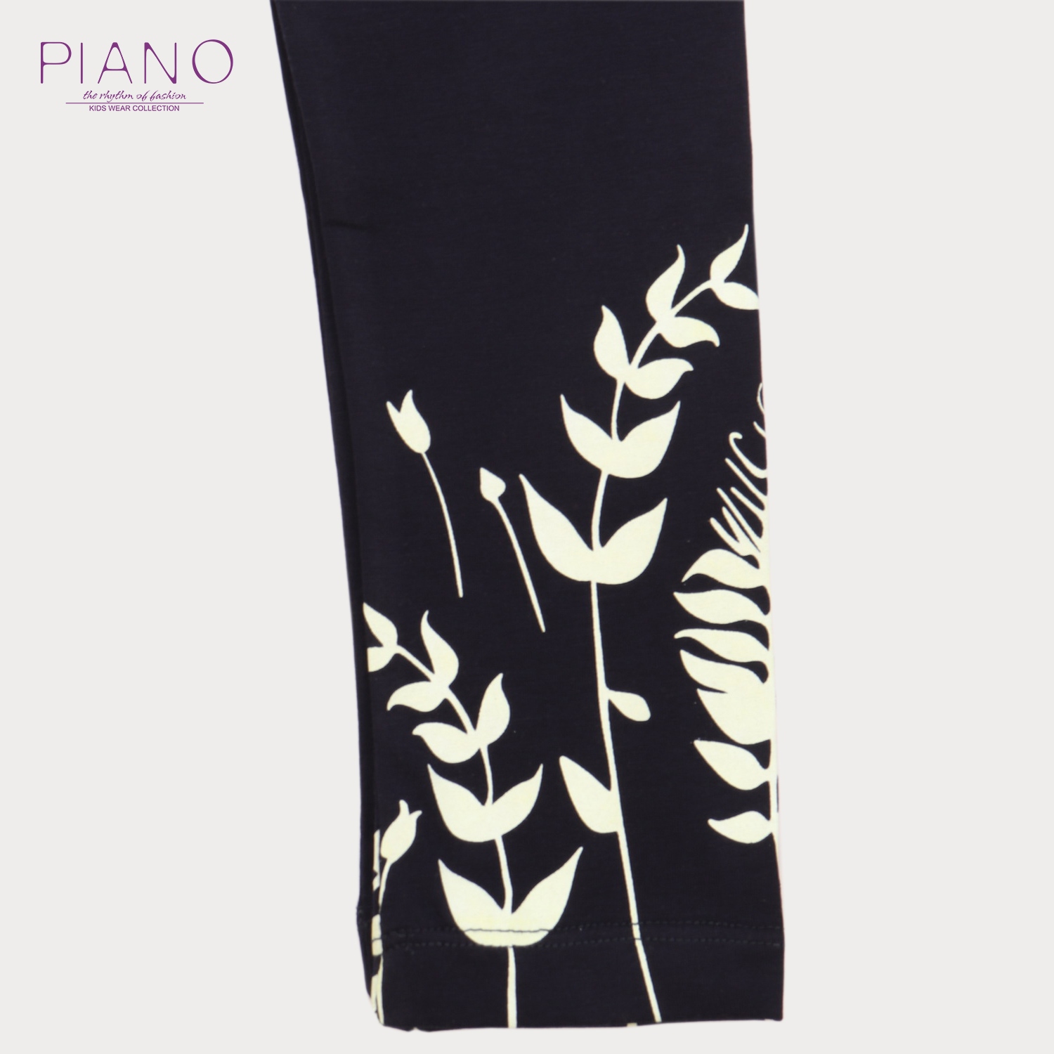 بلوز و لگ یکرو لایکرا کنار چاک دار