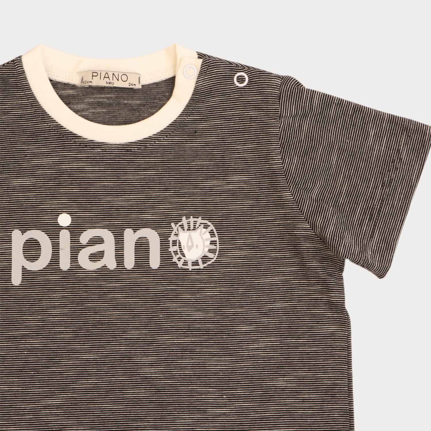 تیشرت کنار چاک دار