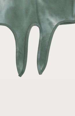 نیم‏ تنه ‏و لگ ‏یکرو لایکرا ابر و بادی