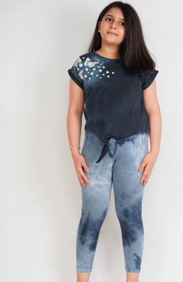 نیم‏ تنه ‏و لگ ‏یکرو لایکرا ابر و بادی