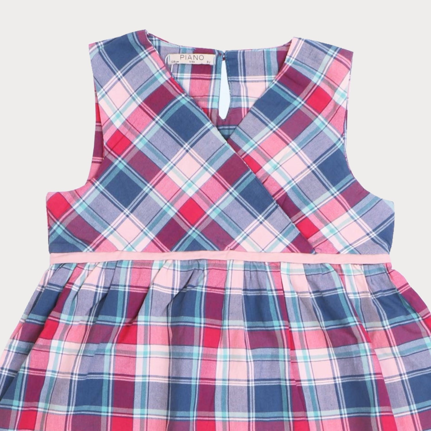 پیراهن‏ دنیم ‏چهارخانه ‏پیش‏ چپ‏ و ‏راستی