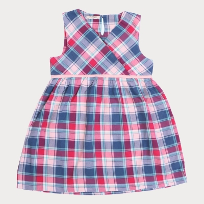 پیراهن‏ دنیم ‏چهارخانه ‏پیش‏ چپ‏ و ‏راستی