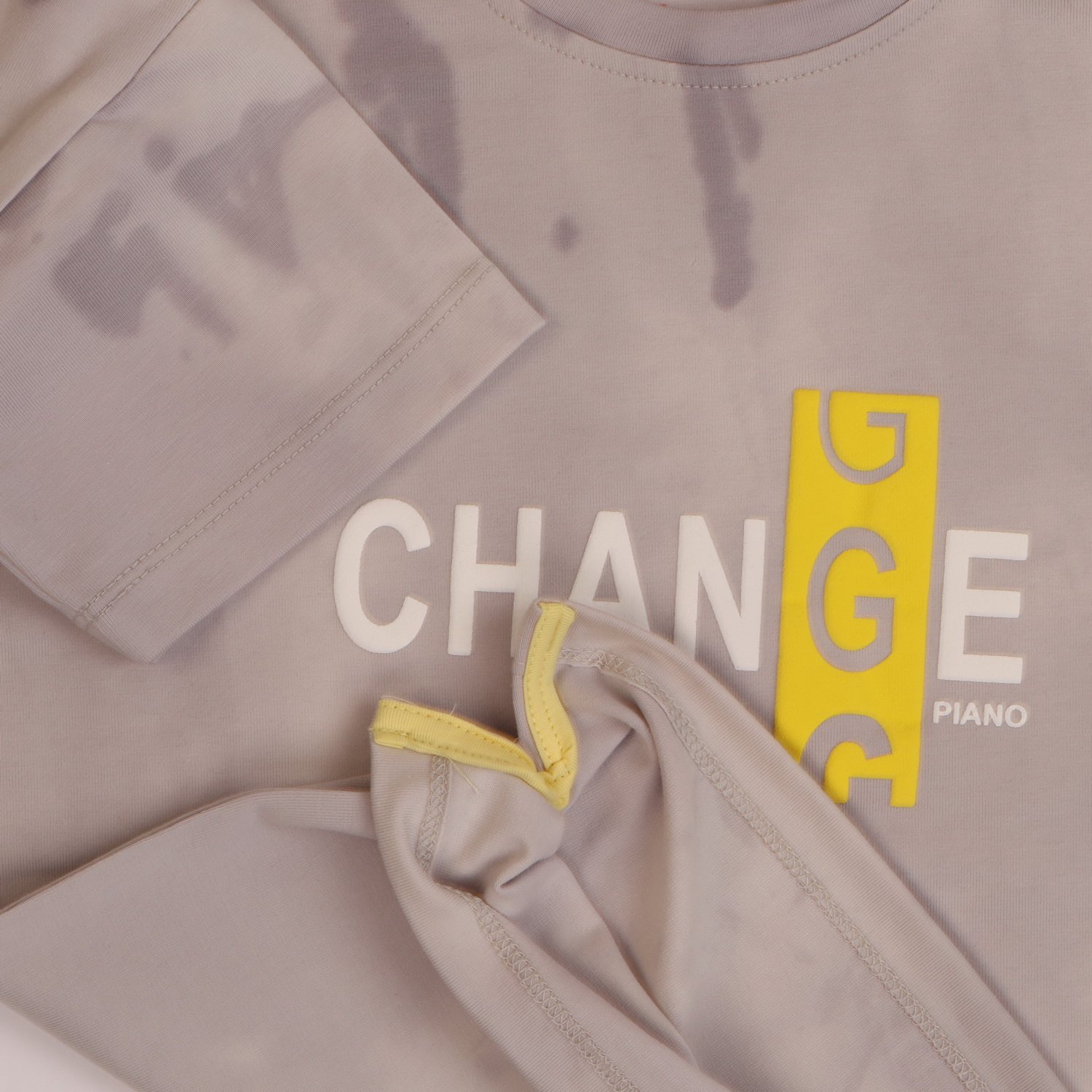 تیشرت ‏یکرو لایکرا ابر و بادی ‏دمپا چاک ‏دار