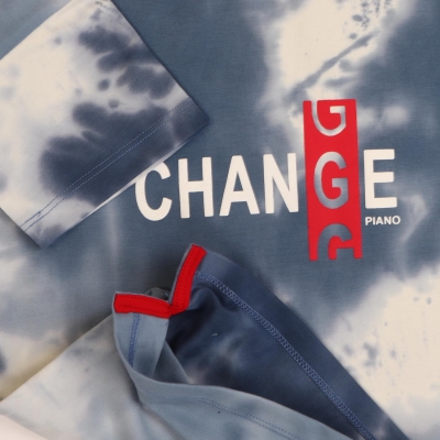 تیشرت ‏یکرو لایکرا ابر و بادی ‏دمپا چاک ‏دار