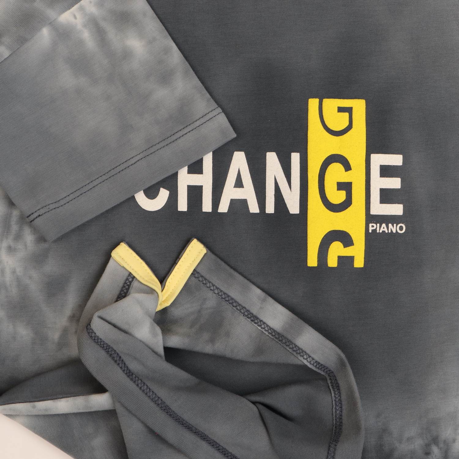 تیشرت ‏یکرو لایکرا ابر و بادی ‏دمپا چاک ‏دار