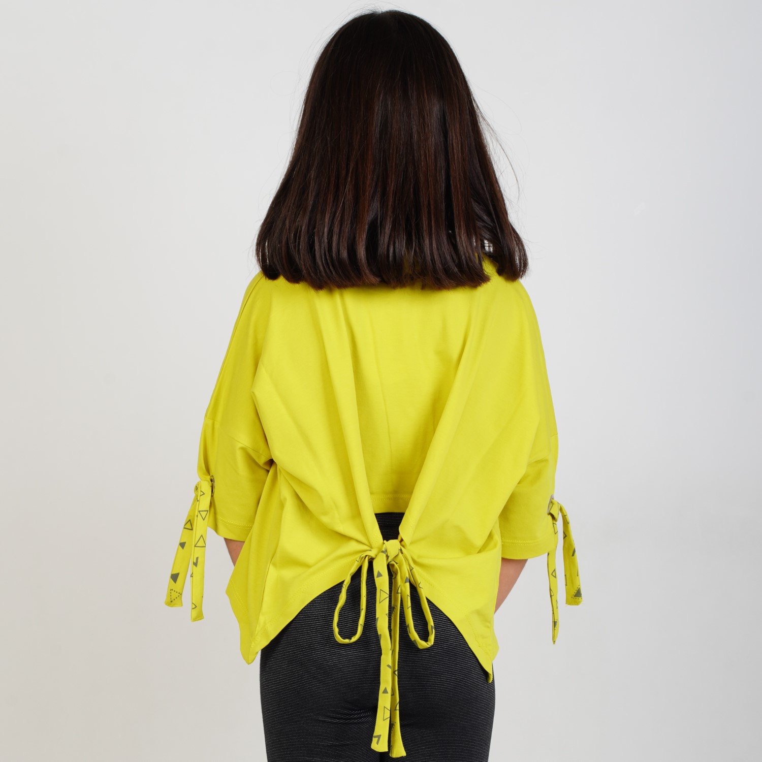 بلوز یکرو لایکرا پشت گره ای