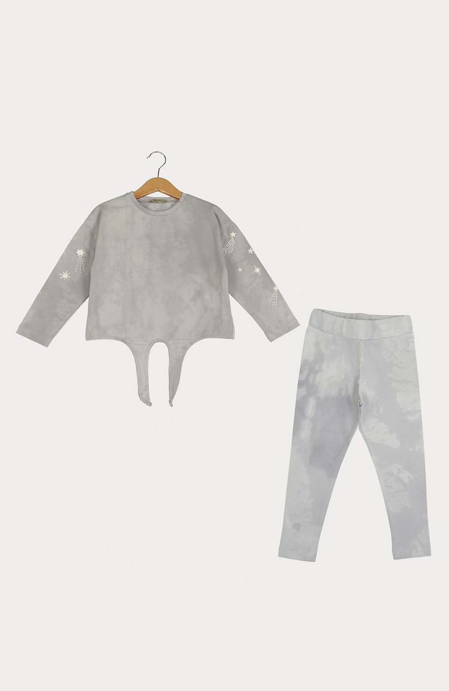 بلوز و لگ یکرو لایکرا ابر و بادی