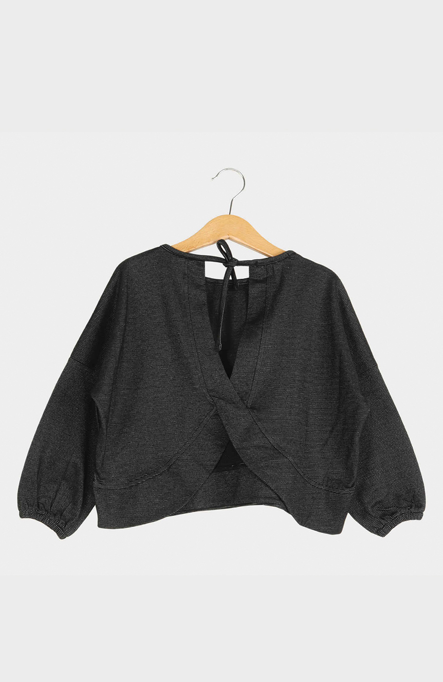 بلوز یکرو لایکرا لمه دار پشت هلالی