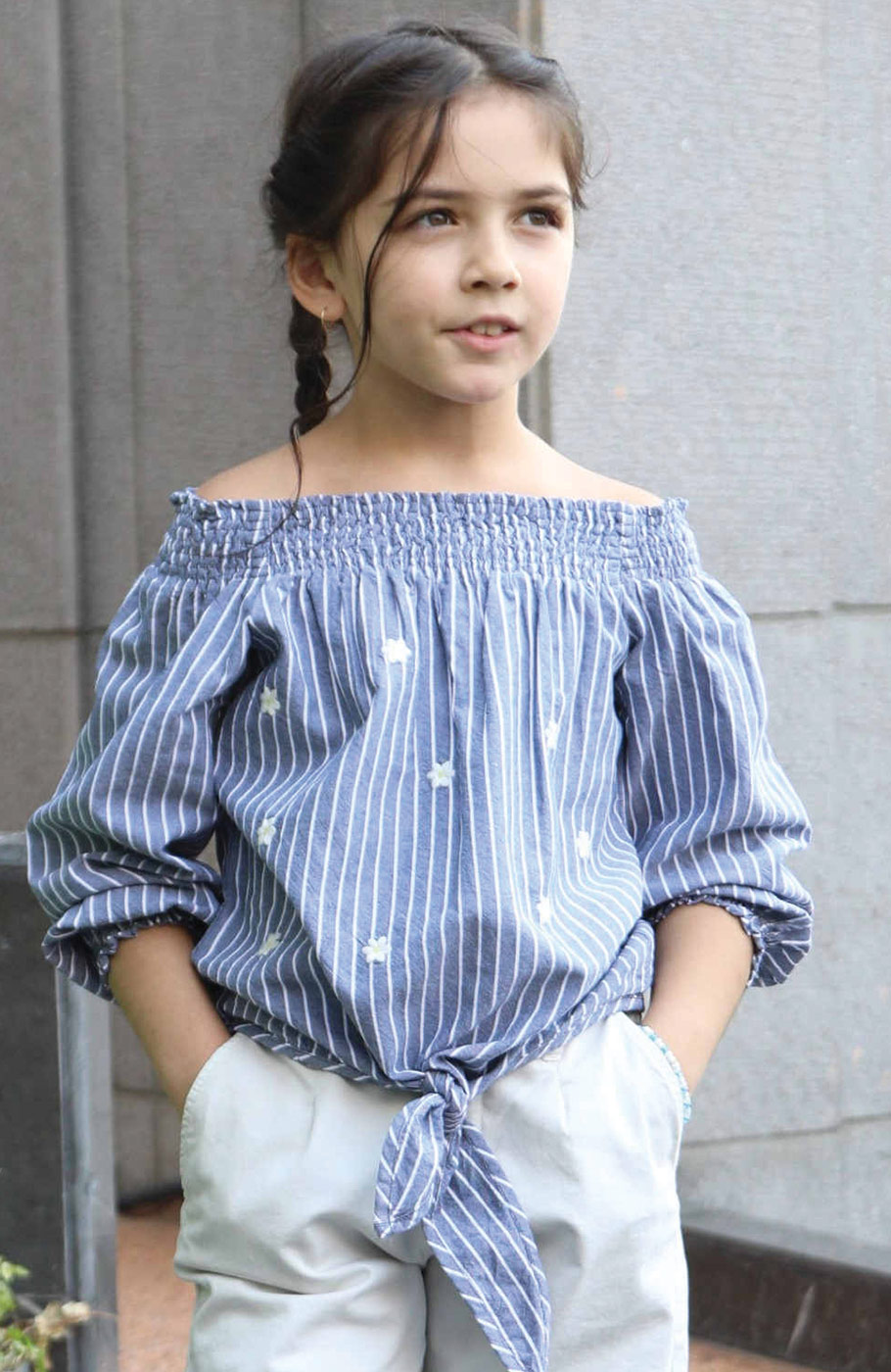 بلوز نساجی یقه و مچ آستین کش ماسوره ای