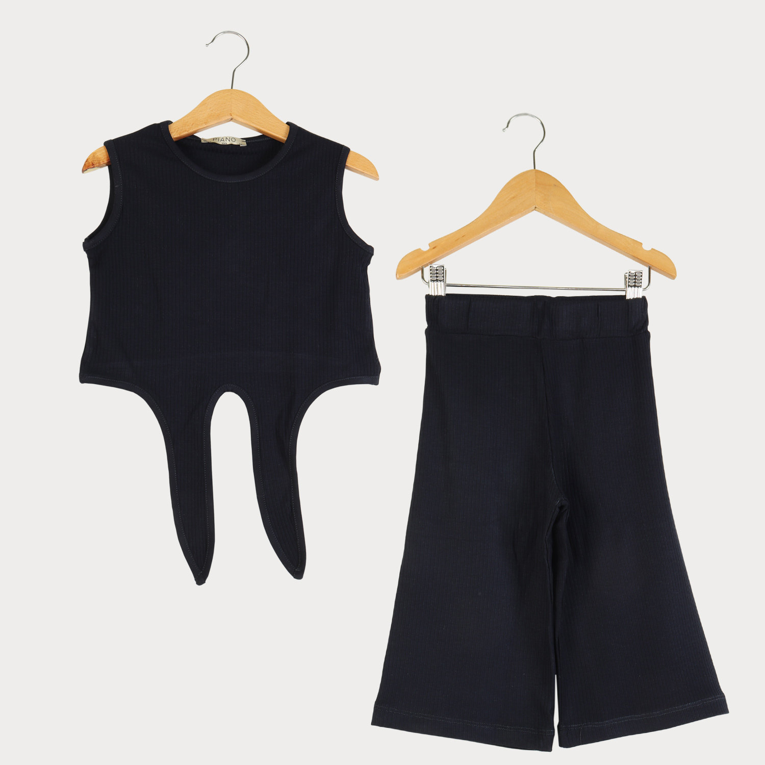 نیم تنه و شلوار برمودا ویسکوز کبریتی