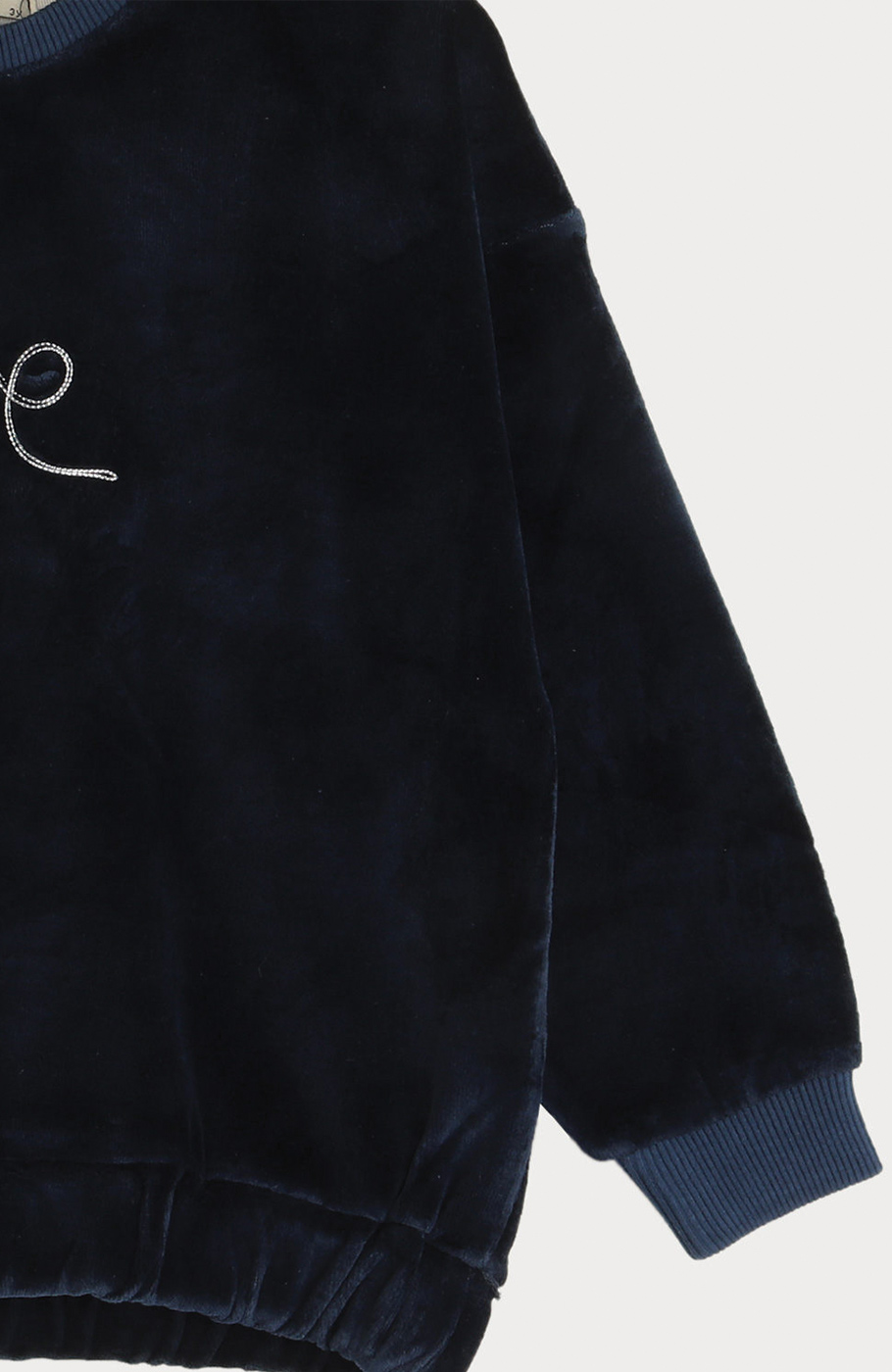 بلوز مخمل آستین افتاده