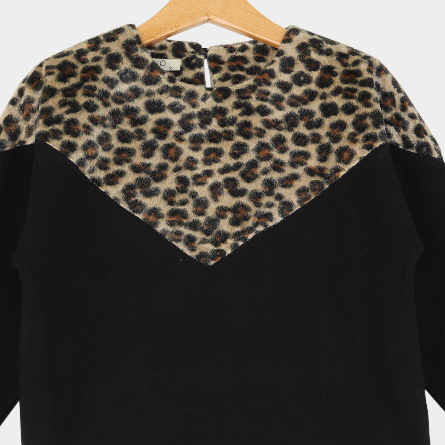 بلوز دورس لایکرا و مخمل پلنگی