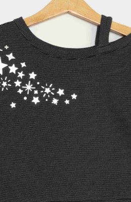 بلوز یکرو لایکرا لمه دار یقه رومی