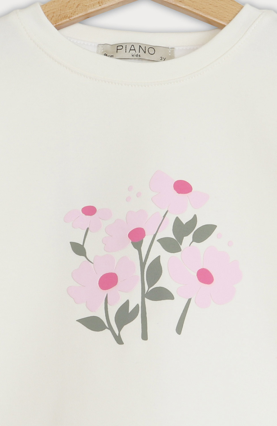 بلوز فاینریب آستین پیلی دار