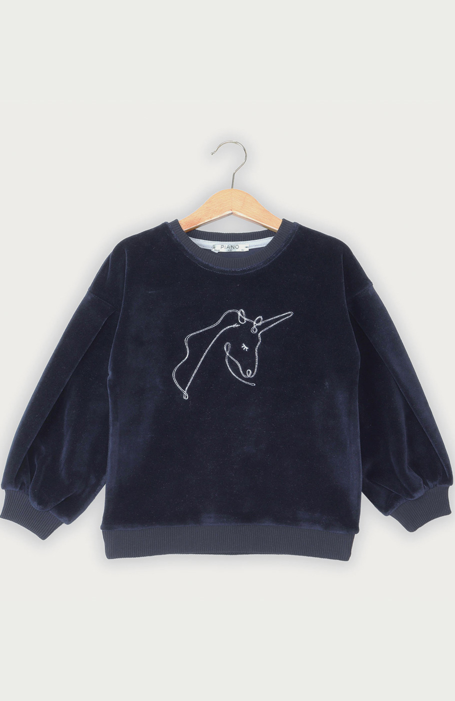 بلوز مخمل آستین پیلی دار