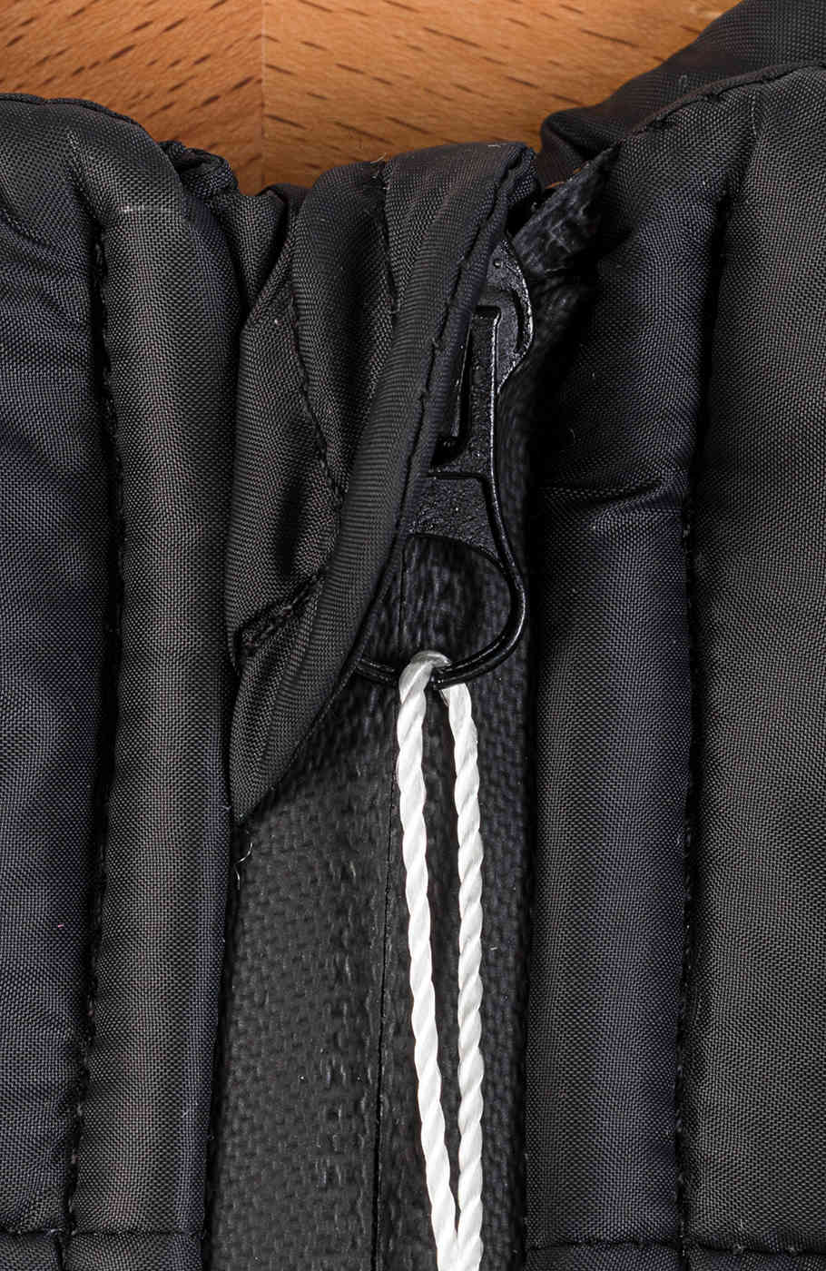 کاپشن پافر شمعی راه راه