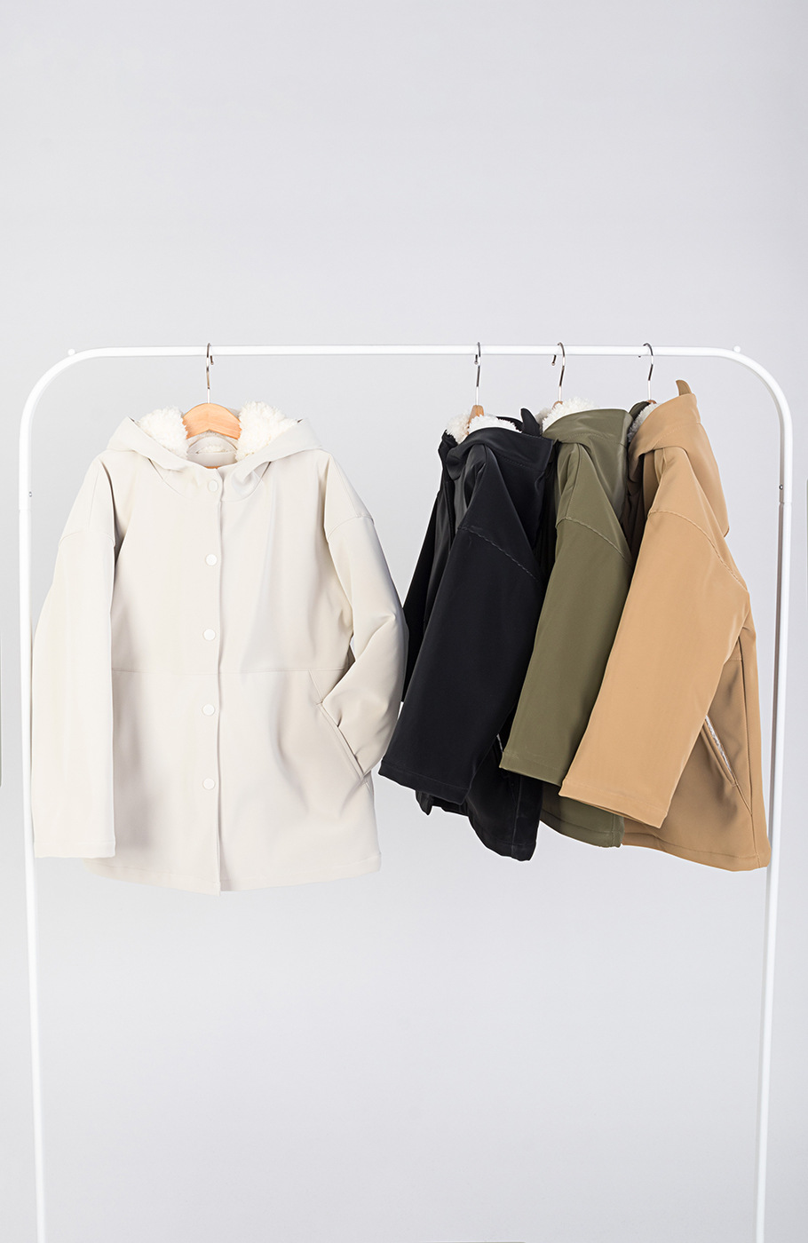 کاپشن سیلیکونی با آستر شرپا