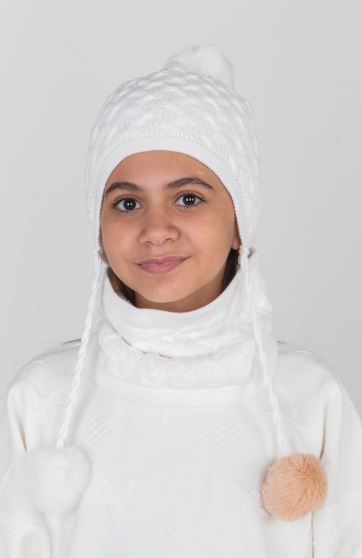 کلاه منگوله دار و رینگ بافت