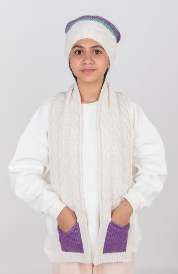 کلاه و شال بافت با خطوط رنگی