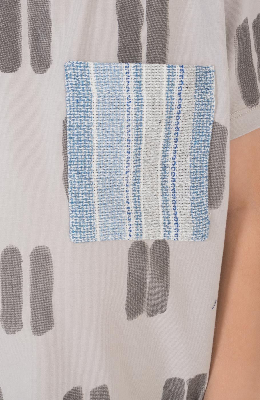 تیشرت یکرولایکرا با جیب حصیری بافت