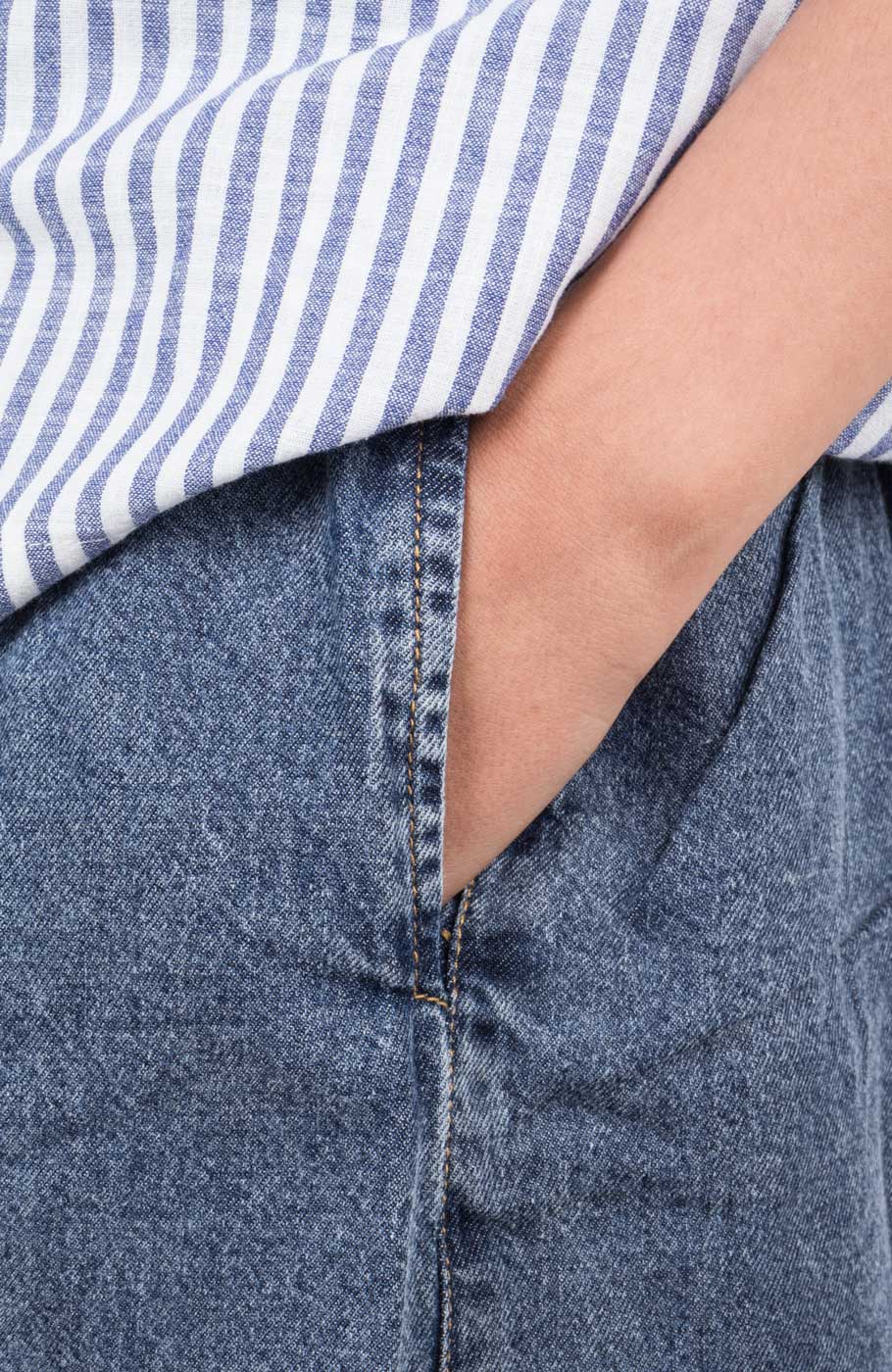 شلوارک جین پیلی دار