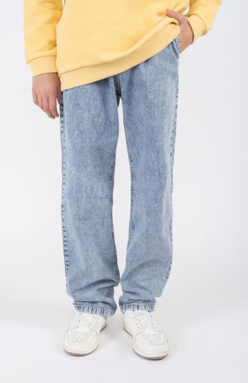 شلوار جین کمر کش و دکمه دار