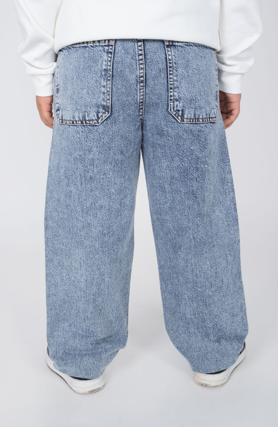 شلوار جین کمر کش و دکمه دار