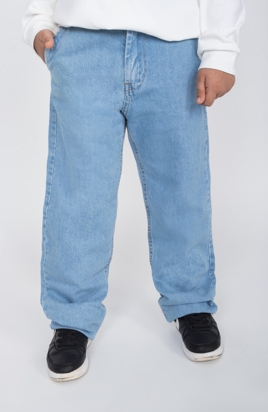 شلوار جین کمر کش و دکمه دار