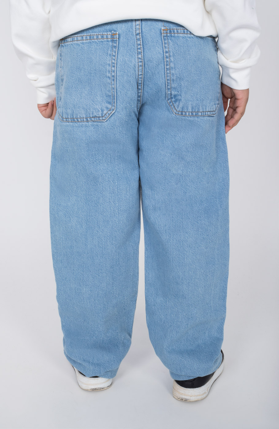 شلوار جین کمر کش و دکمه دار