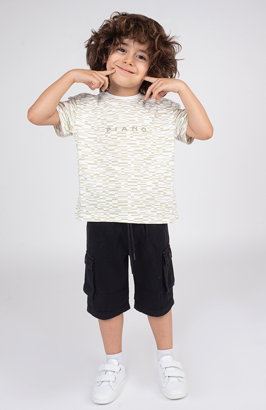 تیشرت یکرولایکرا آستین افتاده تمام چاپ