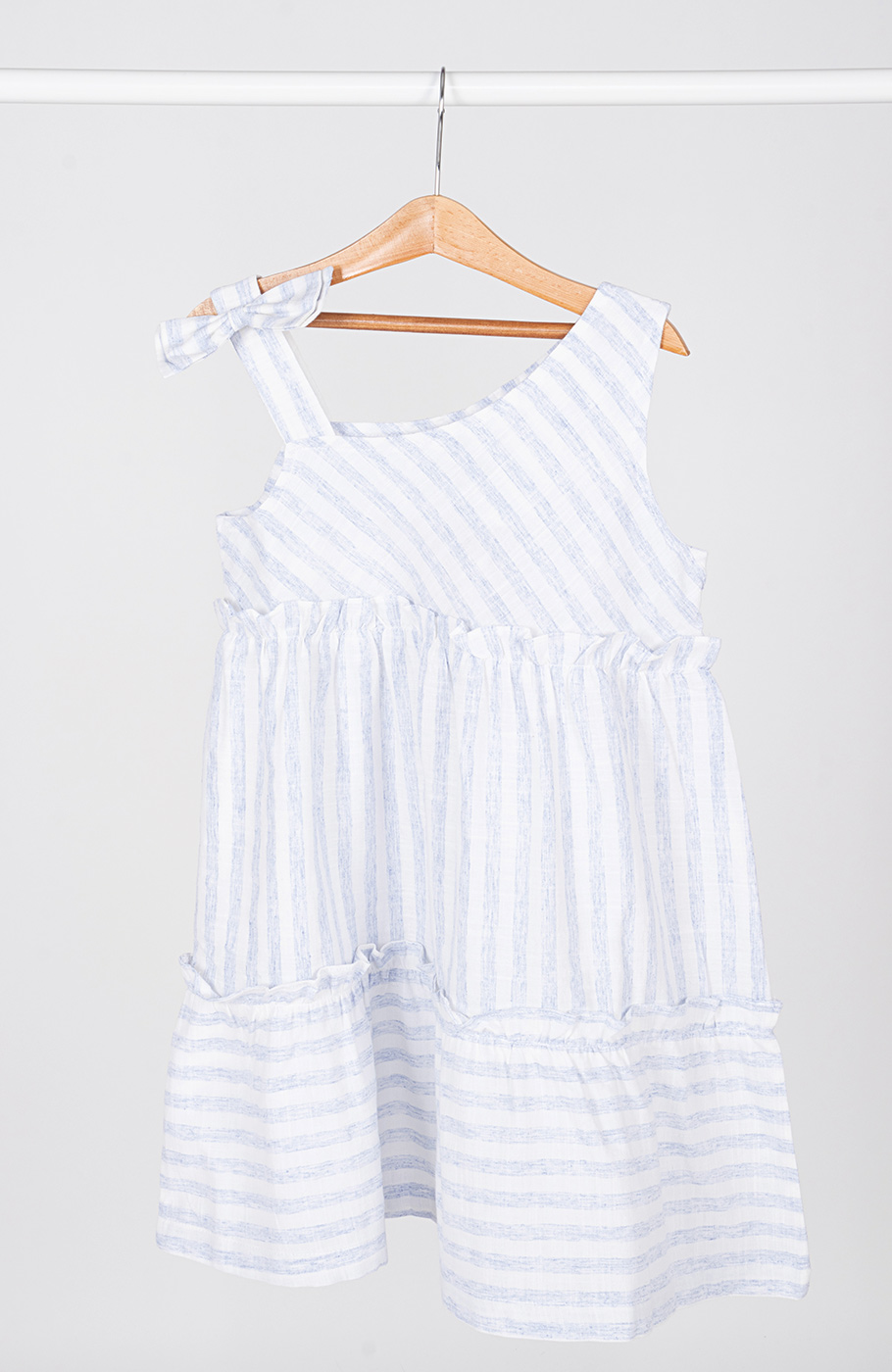 پیراهن ساده بافت راه راه یقه رومی