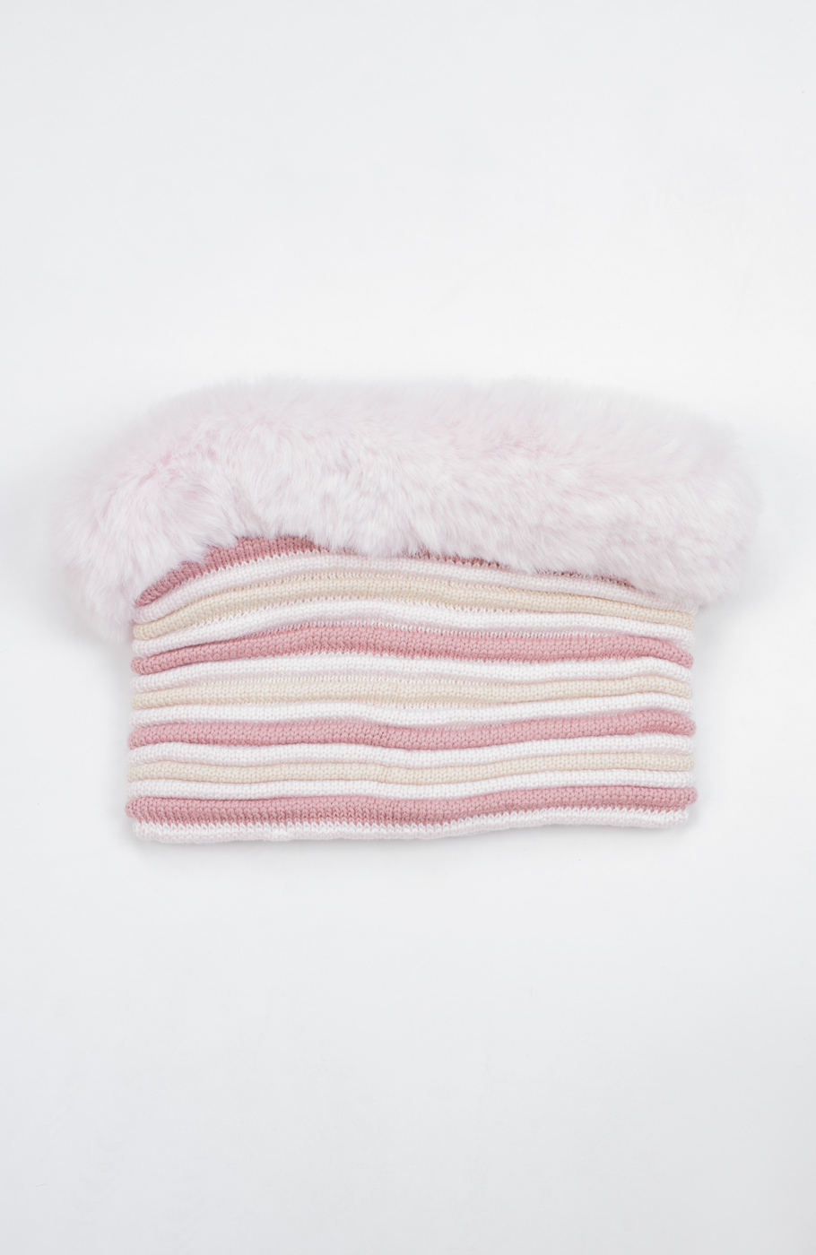 کلاه بره و رینگ بافت لبه خزه دار