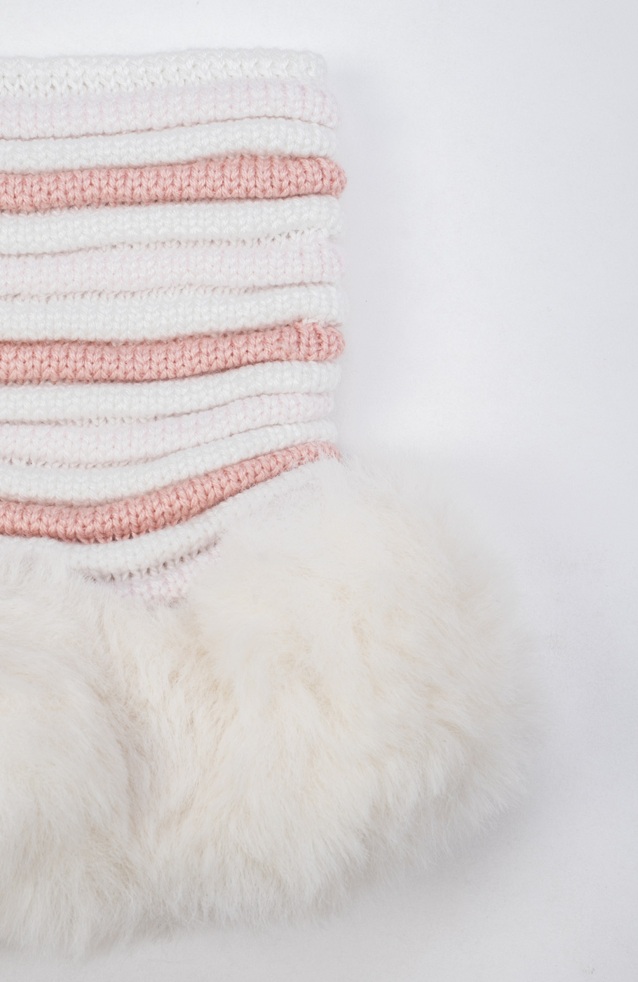 کلاه بره و رینگ بافت لبه خزه دار