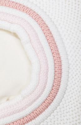 کلاه بره و رینگ بافت لبه خزه دار