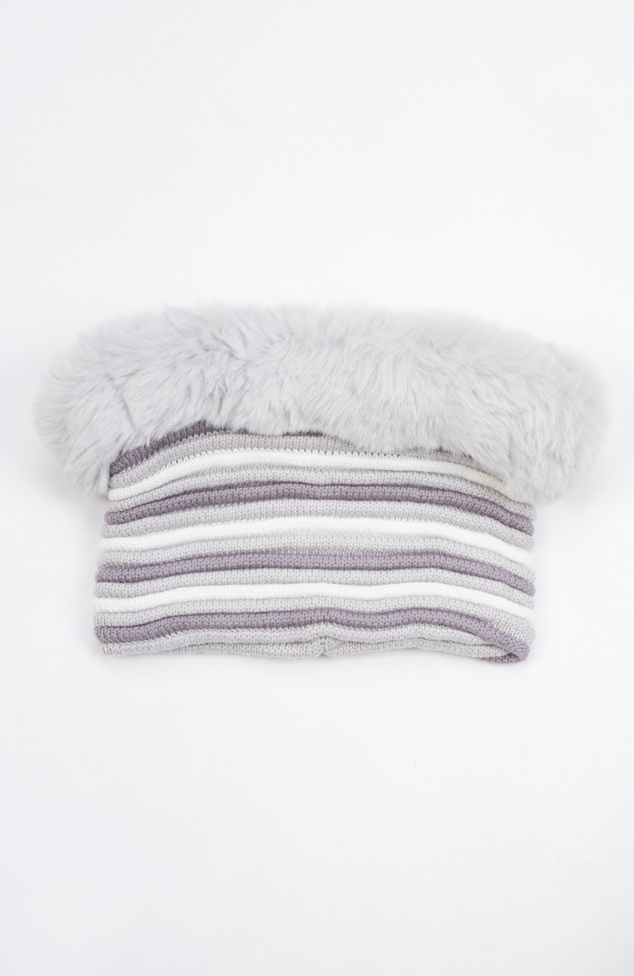 کلاه بره و رینگ بافت لبه خزه دار