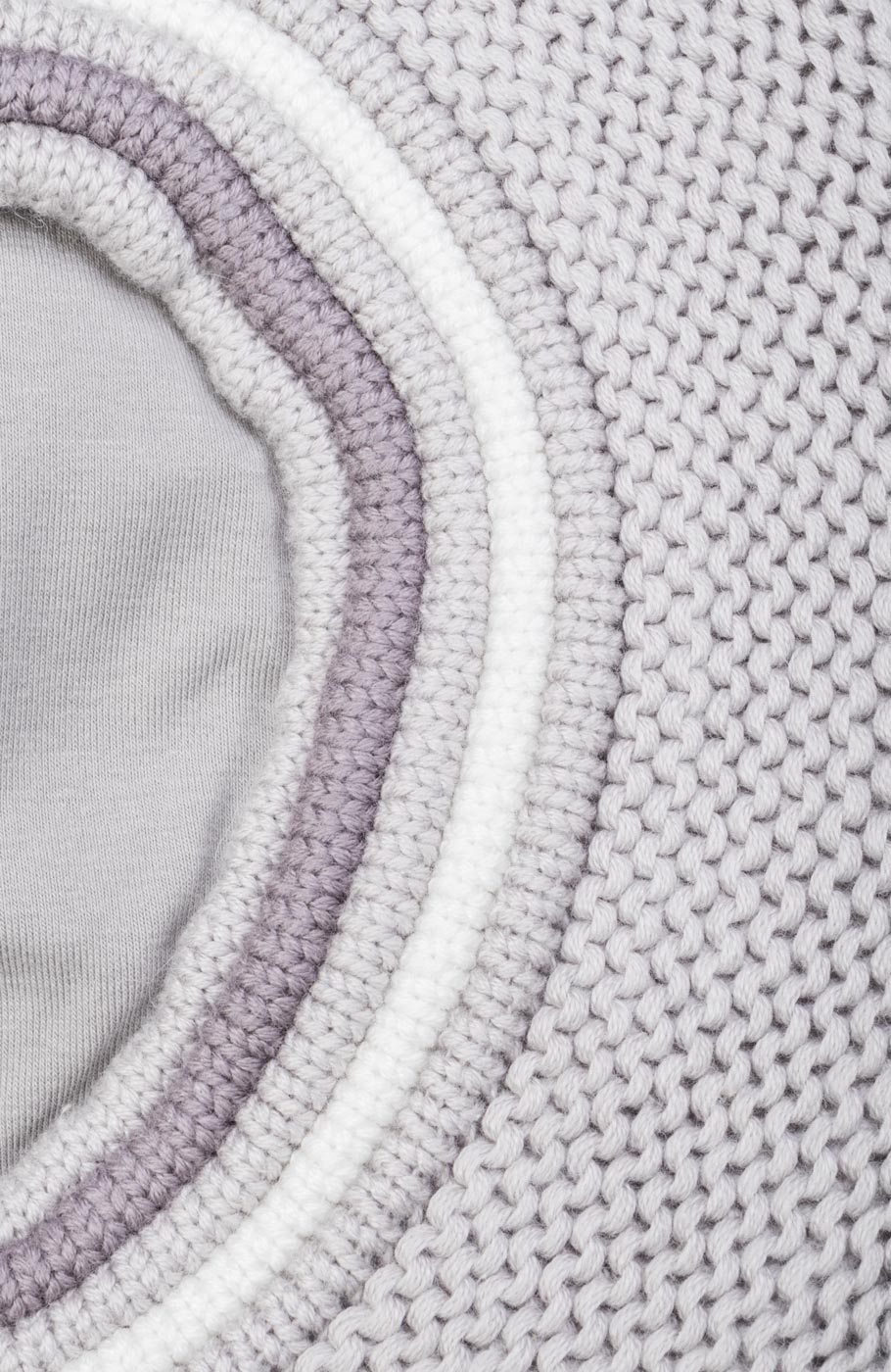 کلاه بره و رینگ بافت لبه خزه دار