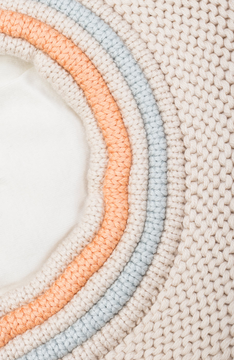 کلاه بره و رینگ بافت لبه خزه دار