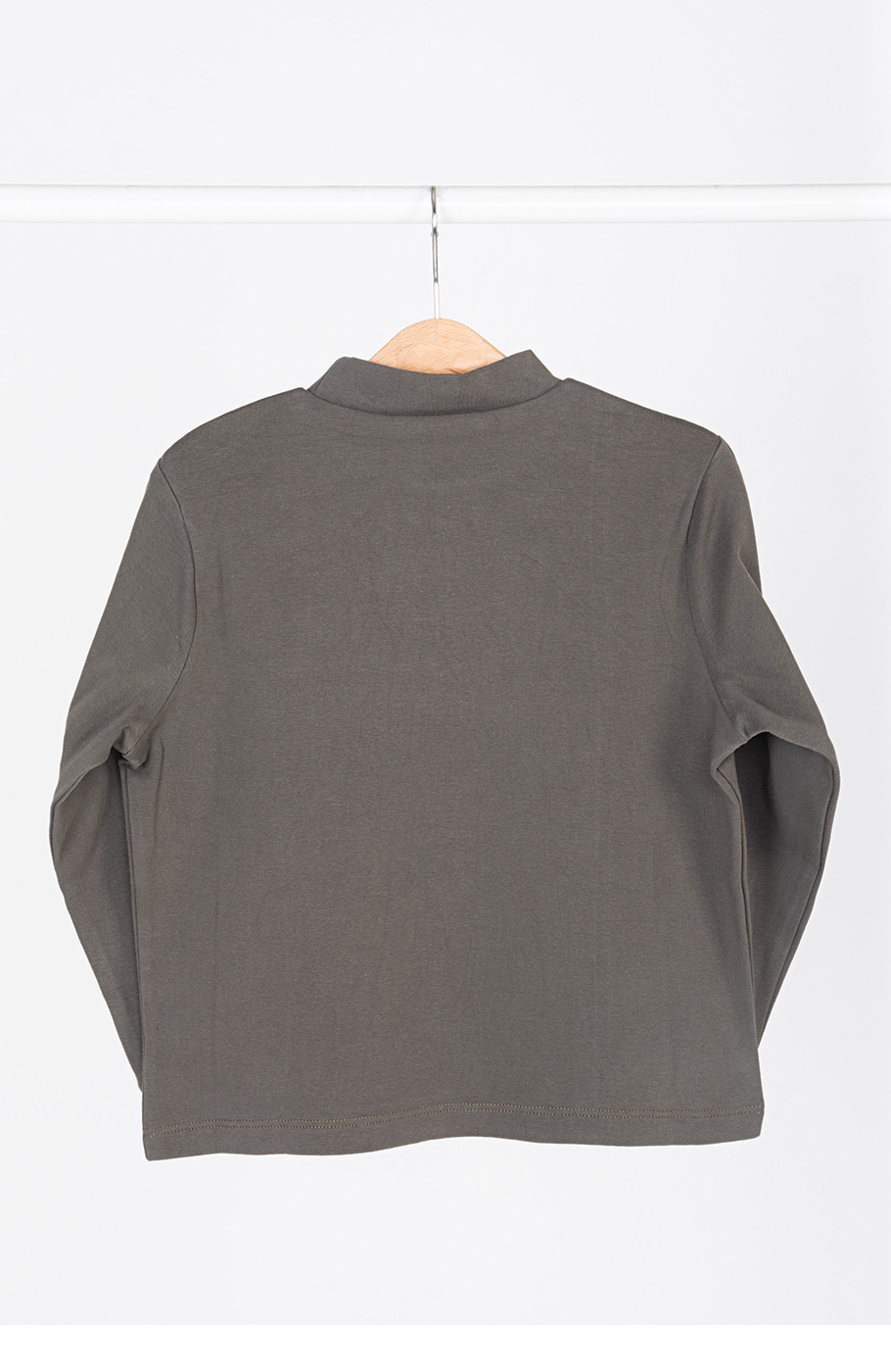 بلوز فاینریب یقه سه سانت فاقد جنسیت