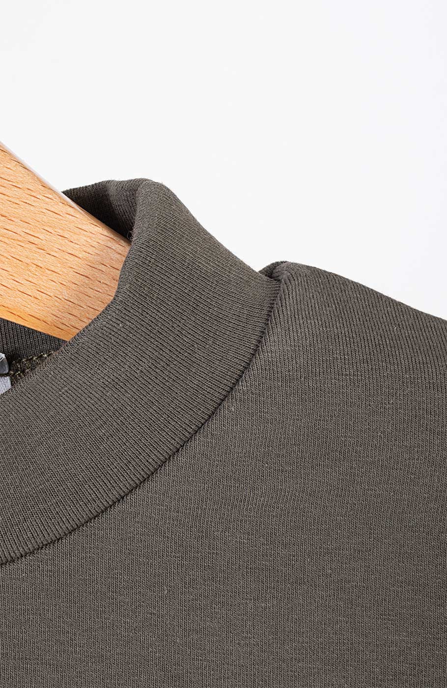 بلوز فاینریب یقه سه سانت فاقد جنسیت