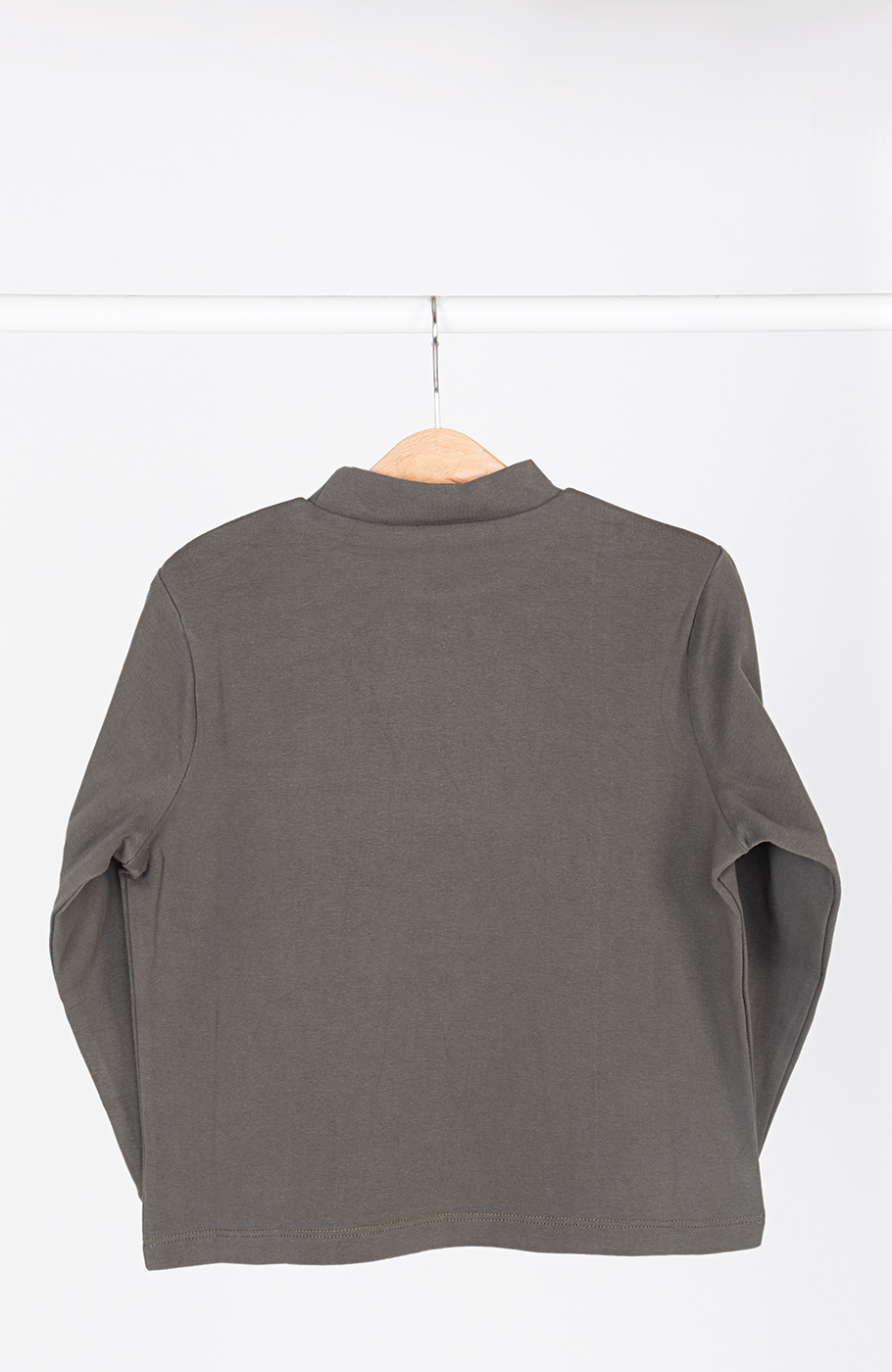 بلوز فاینریب یقه سه سانت فاقد جنسیت