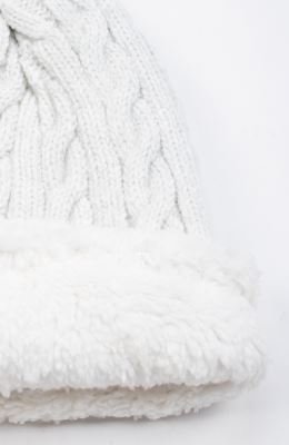 کلاه و رینگ بافت لبه خزه دار