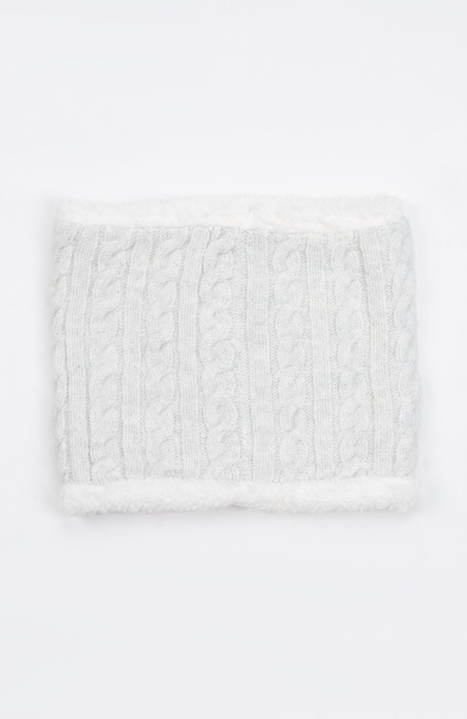 کلاه و رینگ بافت لبه خزه دار