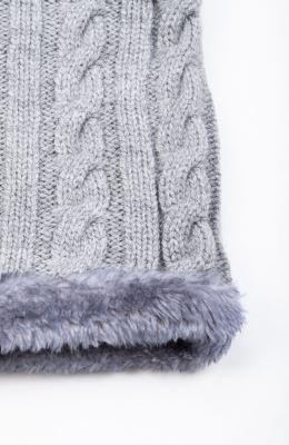 کلاه و رینگ بافت لبه خزه دار