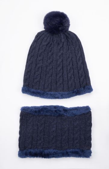 کلاه و رینگ بافت لبه خزه دار