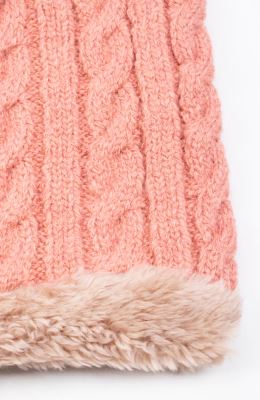 کلاه و رینگ بافت لبه خزه دار