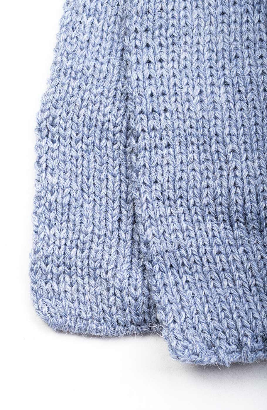 کلاه راه راه دو رنگ و شال بافت