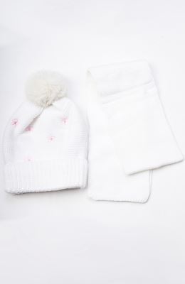 کلاه گلدوزی گلدار و شال بافت